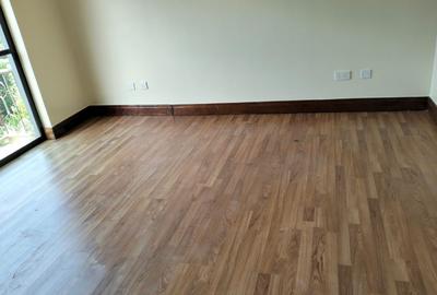 4 Bed Townhouse with En Suite in Westlands Area - 4