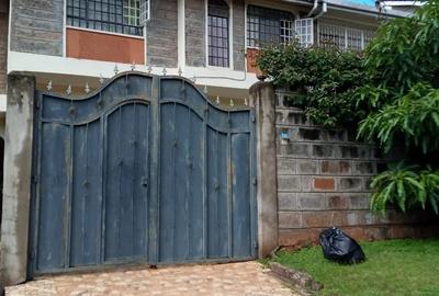 3 Bed Villa with En Suite in Langata