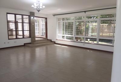 4 Bed House with En Suite in Runda - 4