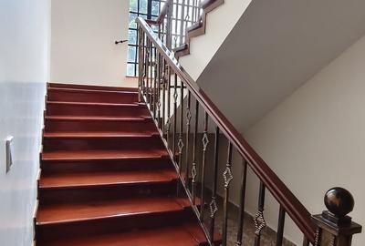 4 Bed Apartment with Staff Quarters in Kitisuru - 4