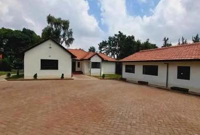 Commercial Property with Fibre Internet at Lavington Green