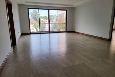 2 Bed Apartment with En Suite in Rhapta Road - 4