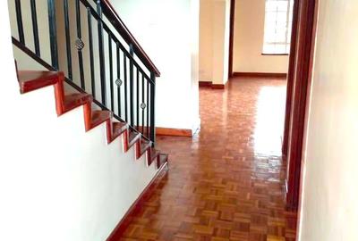 4 Bed Villa with En Suite in Runda - 4