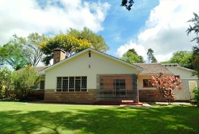 4 Bed House with En Suite in Runda
