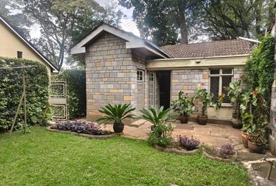 2 Bed House with Garden in Karen