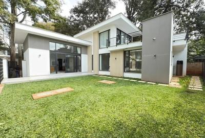 2 Bed Townhouse with En Suite in Lavington