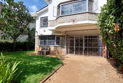 4 Bed Townhouse with En Suite in Brookside
