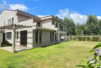 6 Bed Townhouse with En Suite at Lavington Green