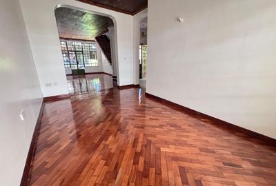 4 Bed Townhouse with En Suite in Lavington - 4