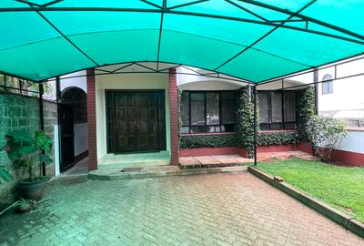 4 Bed Townhouse with En Suite in Westlands Area