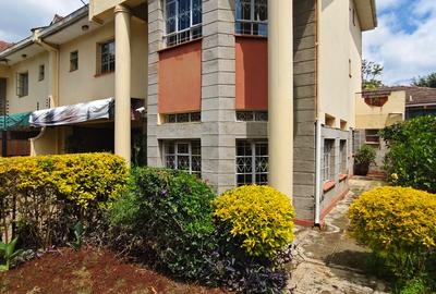 4 Bed Townhouse with En Suite at Lavington Green