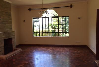 4 Bed Townhouse with En Suite in Kitisuru - 3