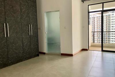 2 Bed Apartment with En Suite in Kilimani - 3