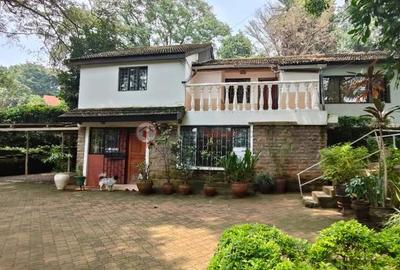 3 Bed Townhouse with En Suite in Lavington