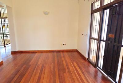 4 Bed House with En Suite at Runda Palm