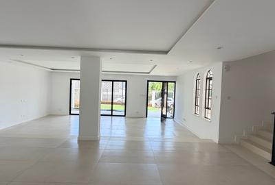 4 Bed Townhouse with En Suite in Westlands Area - 2