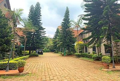 5 Bed Townhouse with En Suite in Kileleshwa - 4