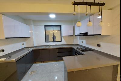 3 Bed Apartment with En Suite in Kileleshwa