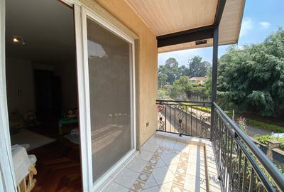 5 Bed House with En Suite in Spring Valley - 4