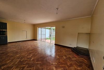 6 Bed Villa with En Suite at James Gichuru