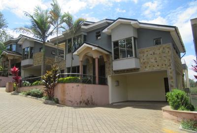 4 Bed Townhouse with En Suite at Westlands