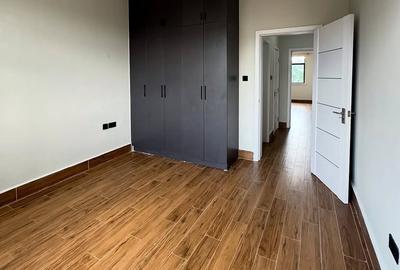 2 Bed Apartment with En Suite at Mbaazi Avenue - 3