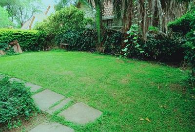 4 Bed Townhouse with En Suite at Off Convent Drive - 2