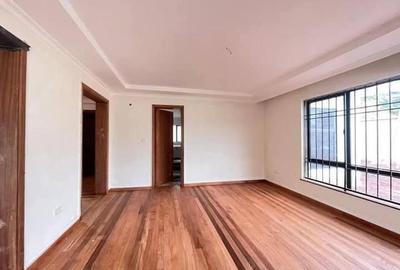 5 Bed Villa in Kyuna