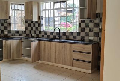 4 Bed Townhouse with En Suite at Spring Valley - 4