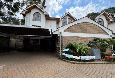 5 Bed Townhouse with En Suite in Lavington