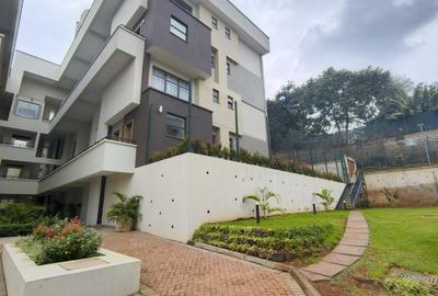 4 Bed House with En Suite at Two Rivers - 2