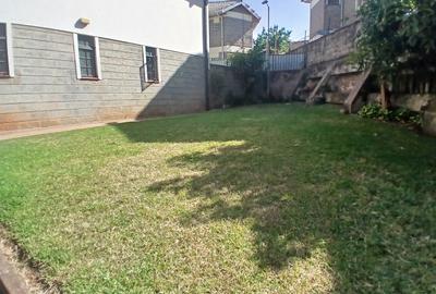 4 Bed Townhouse with En Suite at Lavington Manyani Area - 3