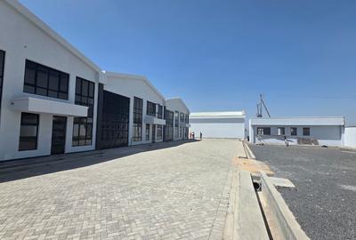 4,100 ft² Warehouse with Parking in Eastern ByPass - 4