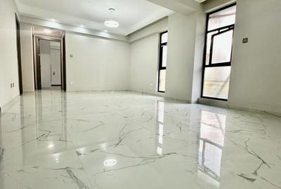 4 Bed Apartment with En Suite in Kilimani