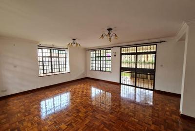 4 Bed Townhouse with En Suite at Lavington - 2
