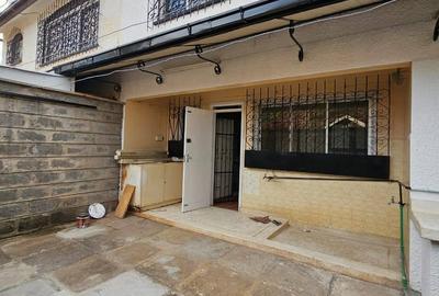 3 Bed House with En Suite at Brookside Gardens