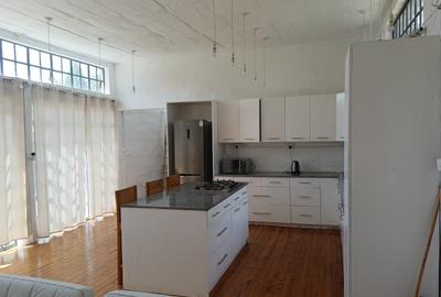 3 Bed House with Garden at Ridgeways