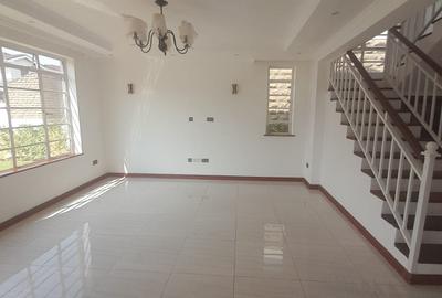 4 Bed House with En Suite at Komrade