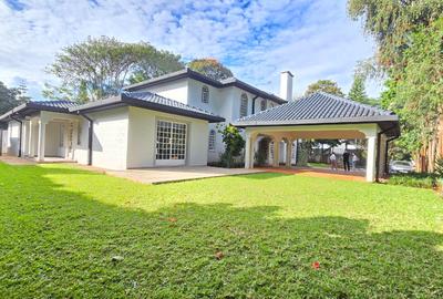4 Bed House with En Suite in Runda
