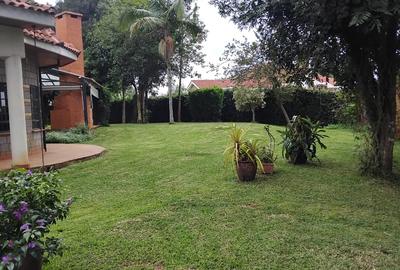 5 Bed House with En Suite at Runda