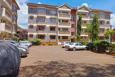 3 Bed Apartment with En Suite at Westlands Avenue