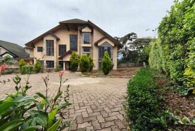 5 Bed Townhouse with En Suite in Karen