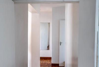 2 Bed Apartment with Borehole in Upper Hill
