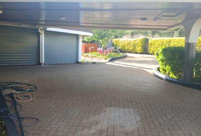 4 Bed Villa with En Suite in Runda - 4