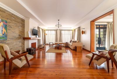 5 Bed Villa with En Suite in Karen