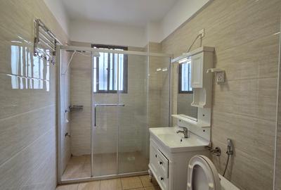 3 Bed Apartment with En Suite in Kilimani - 3