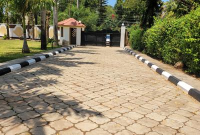 5 Bed Townhouse with En Suite at Mt Kenya - 3