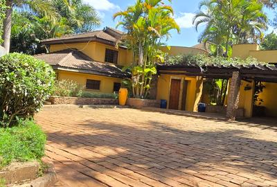 5 Bed House with En Suite at Eliud Mathu - 4