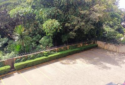 3 Bed Apartment with En Suite in Kilimani - 3