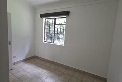 Bedsitter in Kileleshwa - 2